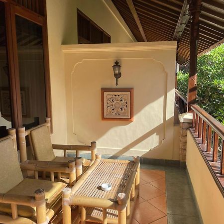 Yulia 1 Acomodação com café da manhã Sanur Exterior foto