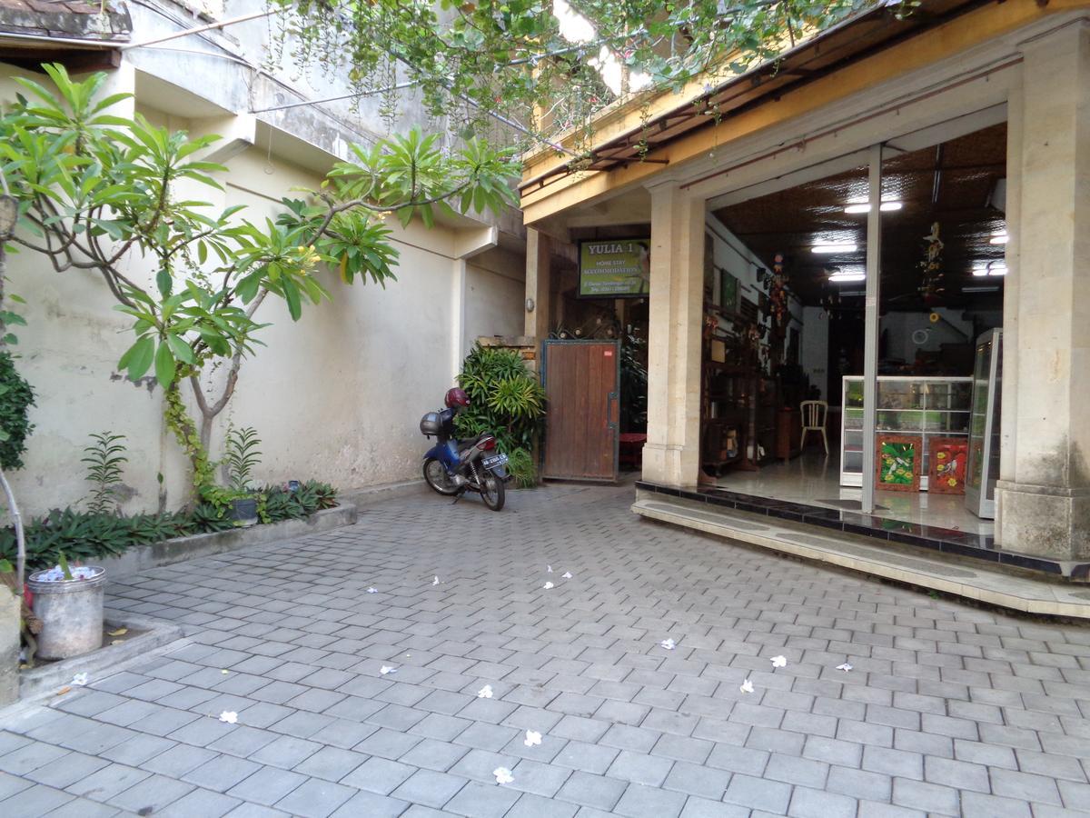 Yulia 1 Acomodação com café da manhã Sanur Exterior foto