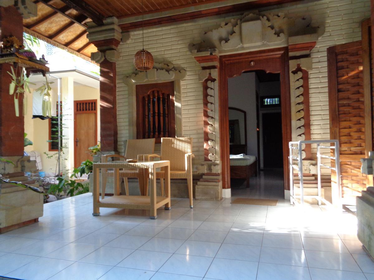 Yulia 1 Acomodação com café da manhã Sanur Exterior foto