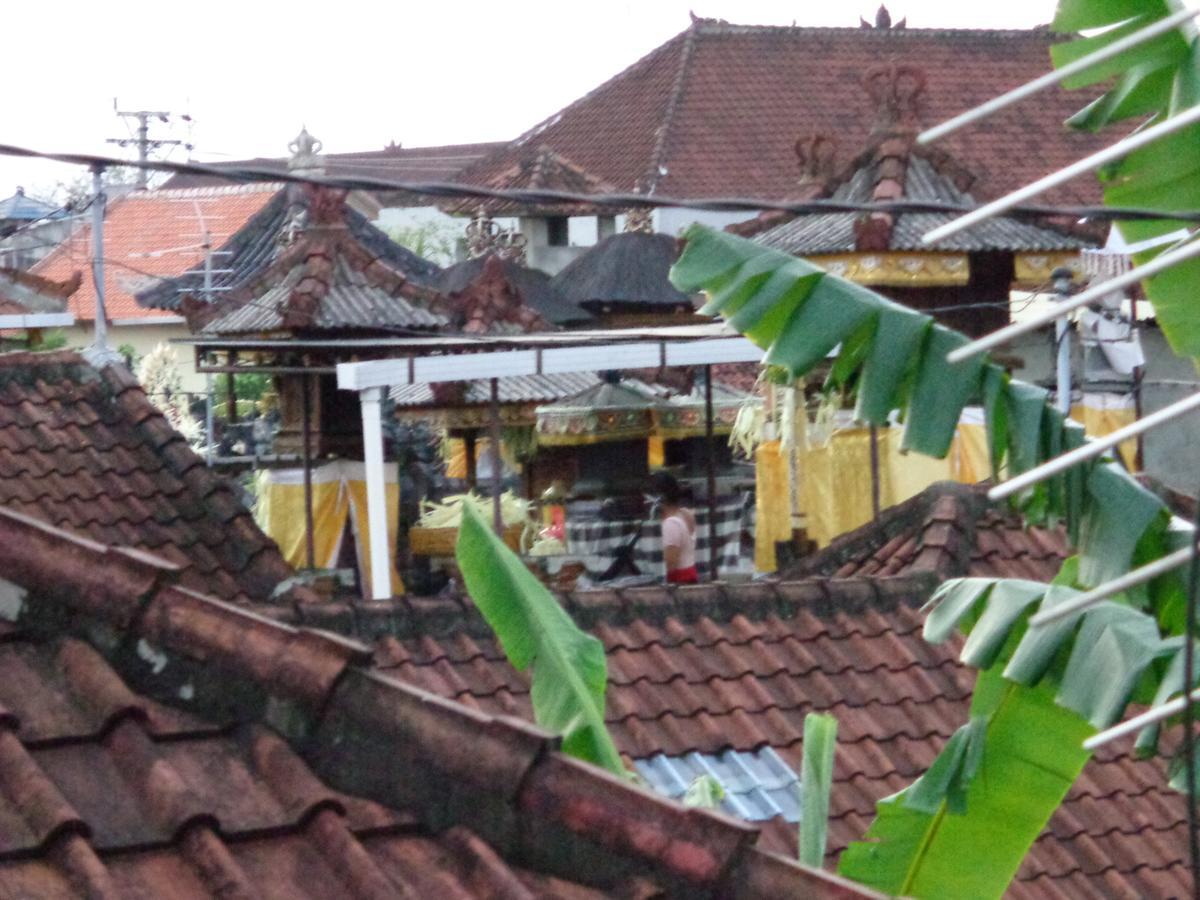 Yulia 1 Acomodação com café da manhã Sanur Exterior foto