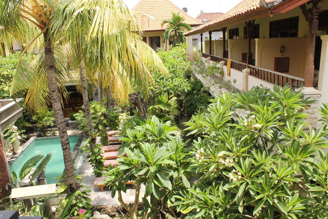 Yulia 1 Acomodação com café da manhã Sanur Exterior foto